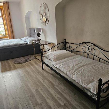 Apartman 184 - Vysoke Myto Luaran gambar