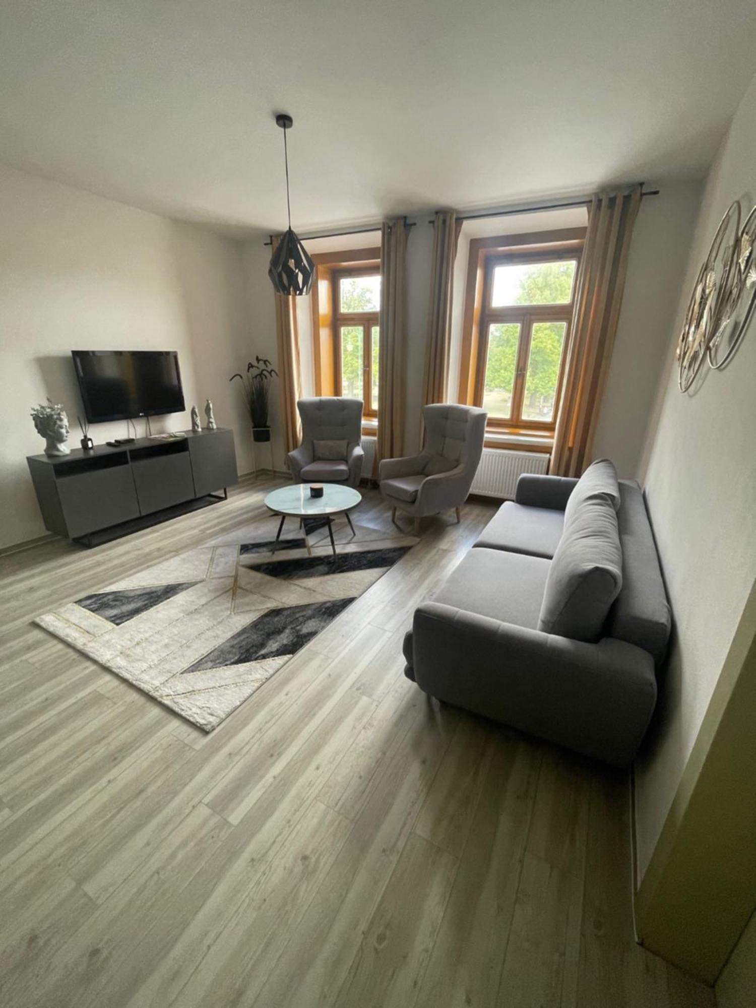 Apartman 184 - Vysoke Myto Luaran gambar